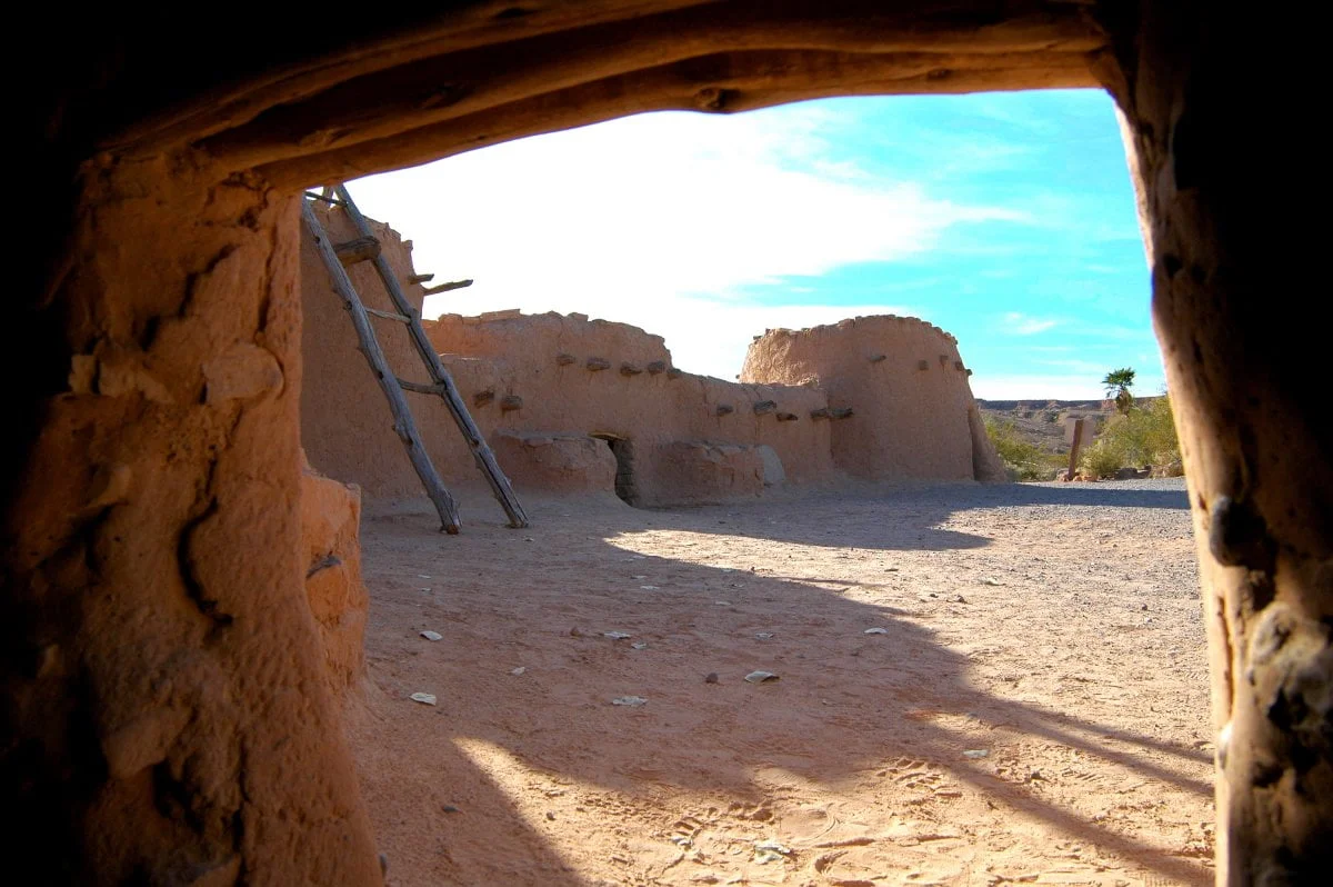 Valley-of-Fire-APT-©-Indian-Ruins-Lost-City-Museum-10x6.6-300dpi-056-1200x798